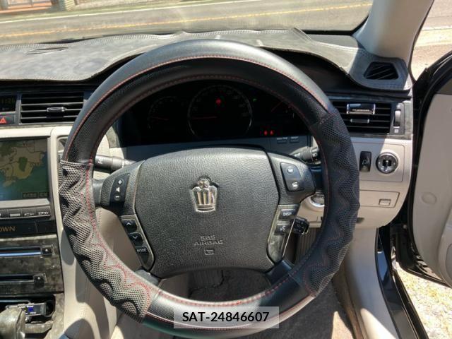 Toyota CROWN SEDAN 2007-04 8229403-12