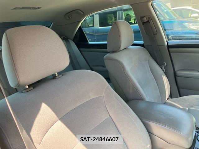 Toyota CROWN SEDAN 2007-04 8229403-15