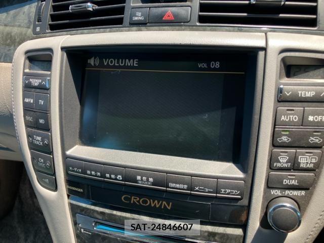 Toyota CROWN SEDAN 2007-04 8229403-21