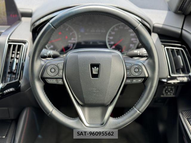 Toyota CROWN SEDAN 2020-08 8244905-12