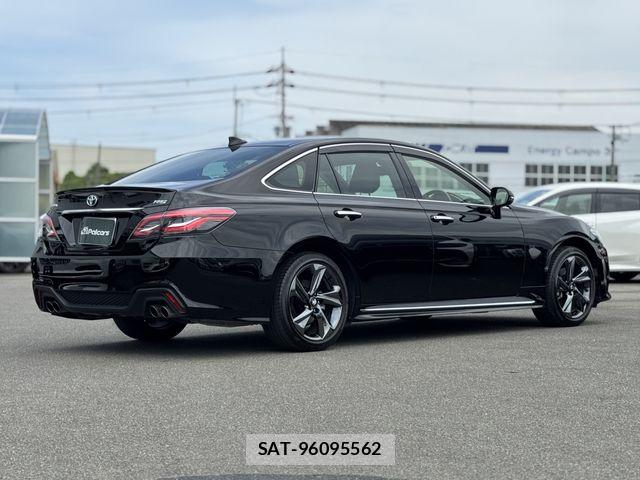 Toyota CROWN SEDAN 2020-08 8244905-24