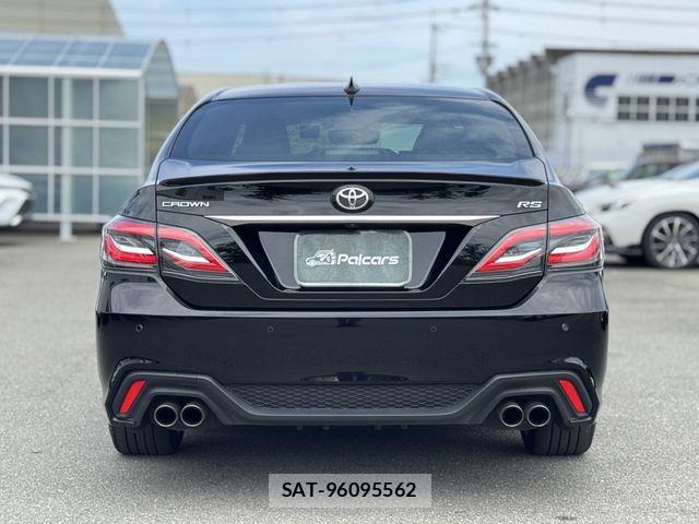 Toyota CROWN SEDAN 2020-08 8244905-25