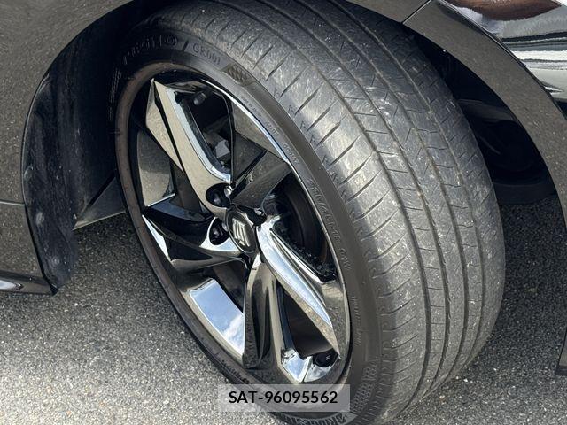 Toyota CROWN SEDAN 2020-08 8244905-28