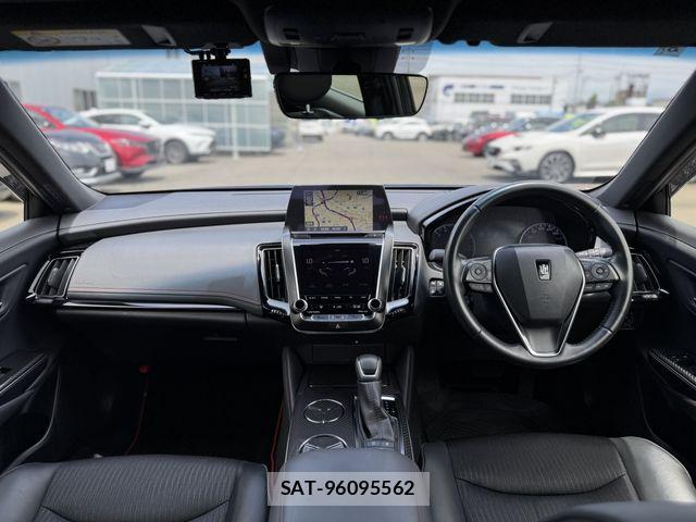 Toyota CROWN SEDAN 2020-08 8244905-2