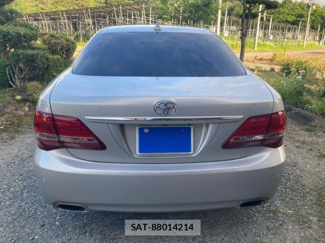 Toyota CROWN SEDAN 2008-12 8244912-3