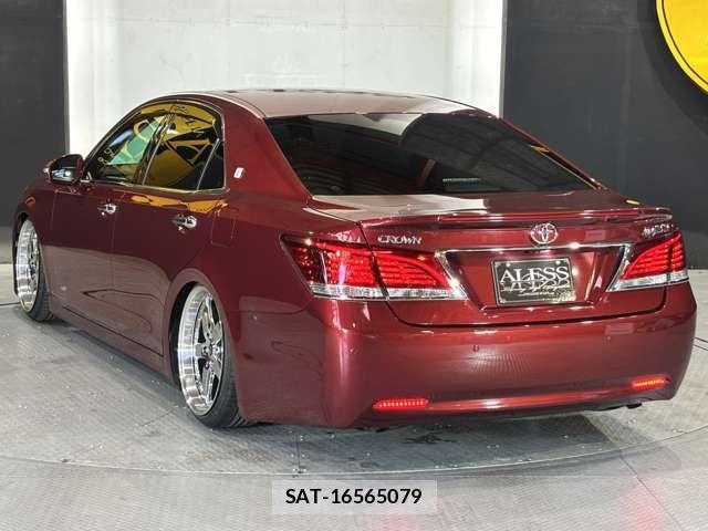 Toyota CROWN SEDAN 2013-07 8244904-12