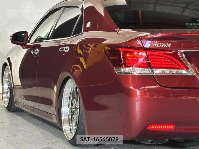 Toyota CROWN SEDAN 2013-07 8244904-13