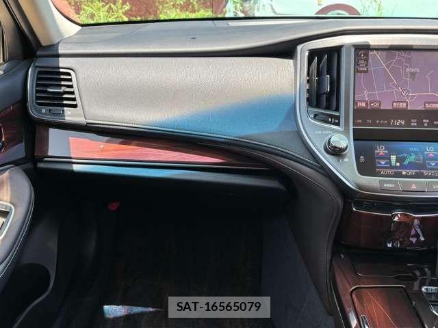 Toyota CROWN SEDAN 2013-07 8244904-18