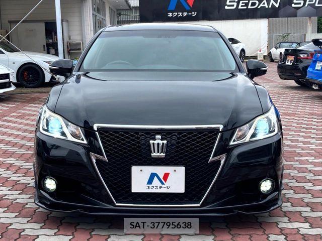Toyota CROWN SEDAN 2013-02 8244906-13
