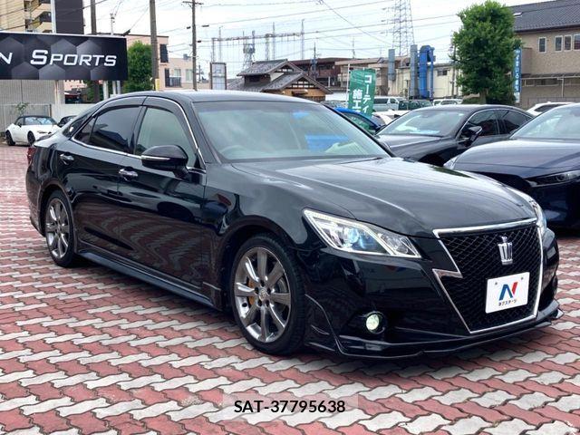 Toyota CROWN SEDAN 2013-02 8244906-15