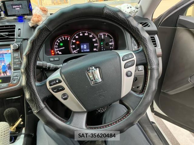 Toyota CROWN SEDAN 2012-03 8244909-15