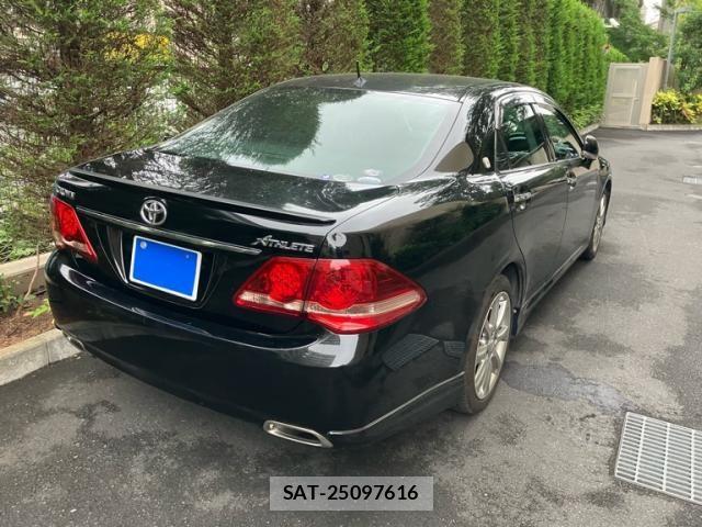 Toyota CROWN SEDAN 2008-12 8244910-1