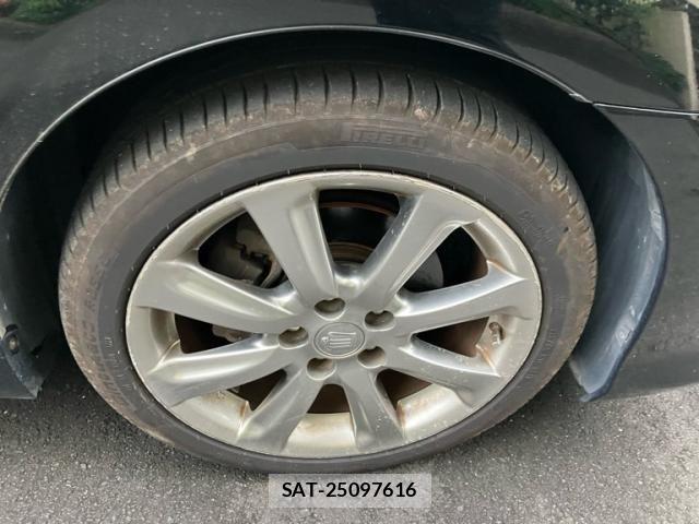 Toyota CROWN SEDAN 2008-12 8244910-3