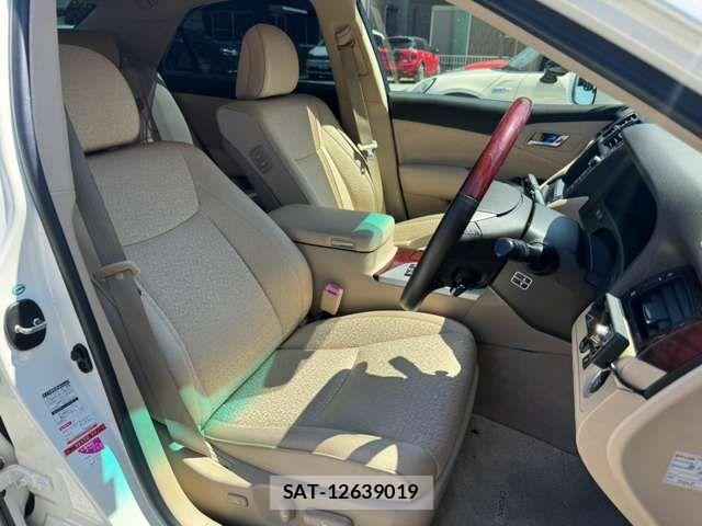 Toyota CROWN SEDAN 2011-09 8244911-11