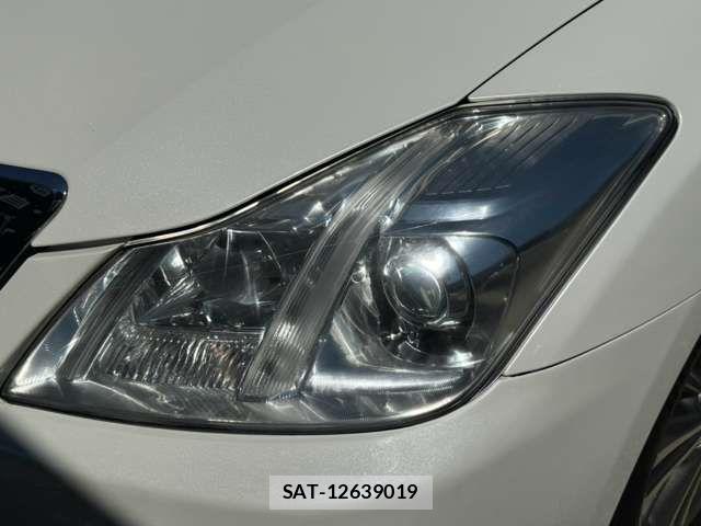 Toyota CROWN SEDAN 2011-09 8244911-15