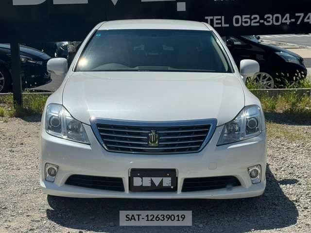 Toyota CROWN SEDAN 2011-09 8244911-17