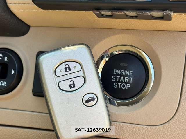 Toyota CROWN SEDAN 2011-09 8244911-8
