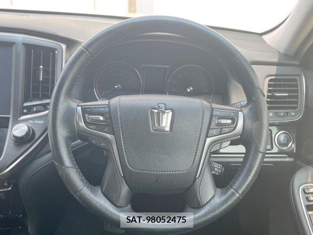 Toyota CROWN SEDAN 2015-11 8244907-10