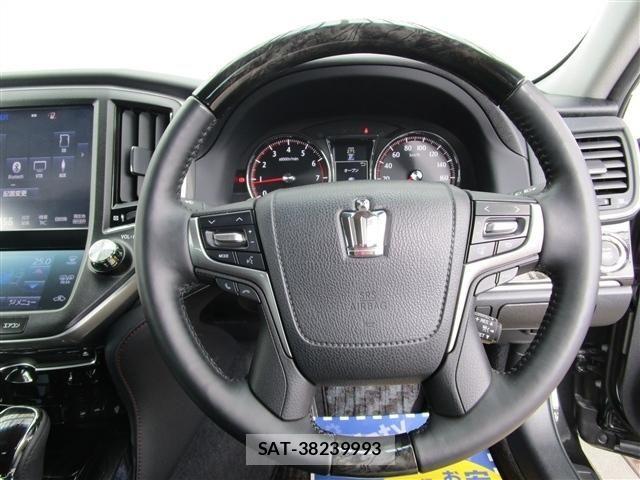 Toyota CROWN SEDAN 2016-03 8313870-8