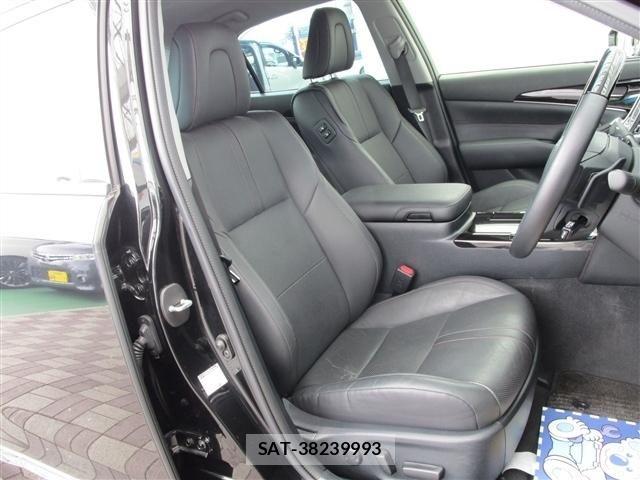 Toyota CROWN SEDAN 2016-03 8313870-10