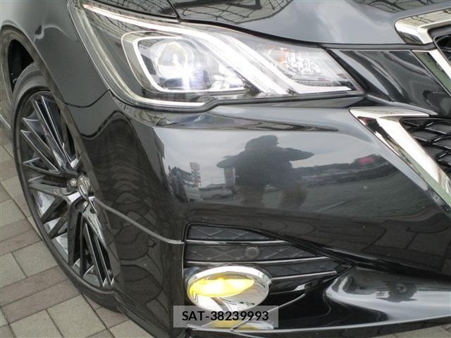 Toyota CROWN SEDAN 2016-03 8313870-12