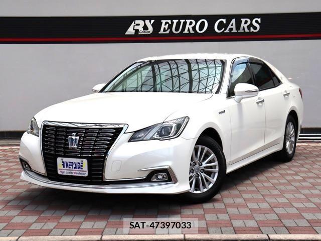 Toyota CROWN SEDAN 2015-12 8313871-0