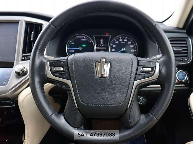 Toyota CROWN SEDAN 2015-12 8313871-15