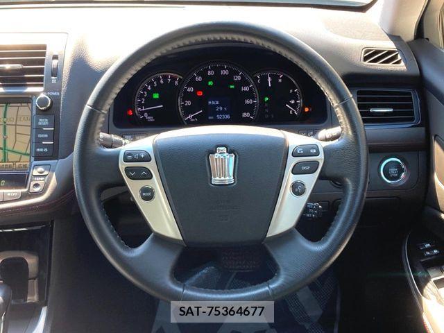 Toyota CROWN SEDAN 2010-03 8313884-10