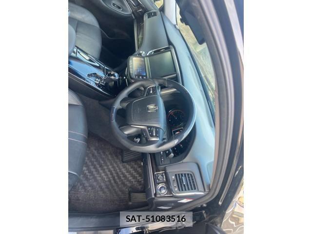 Toyota CROWN SEDAN 2016-06 8313872-11