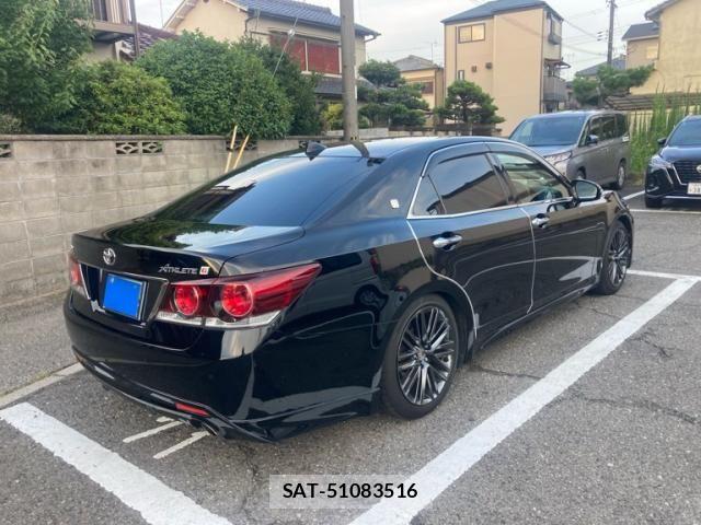 Toyota CROWN SEDAN 2016-06 8313872-4