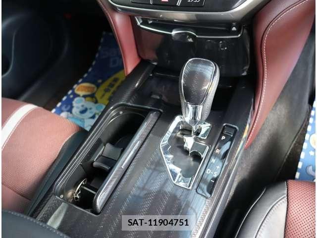 Toyota CROWN SEDAN 2015-06 8313869-14