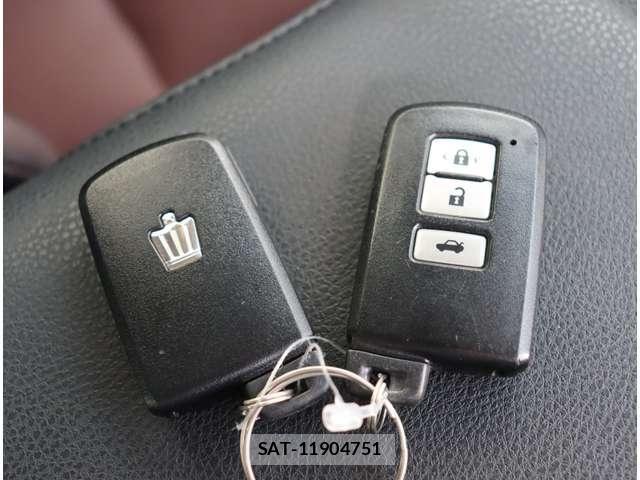 Toyota CROWN SEDAN 2015-06 8313869-16
