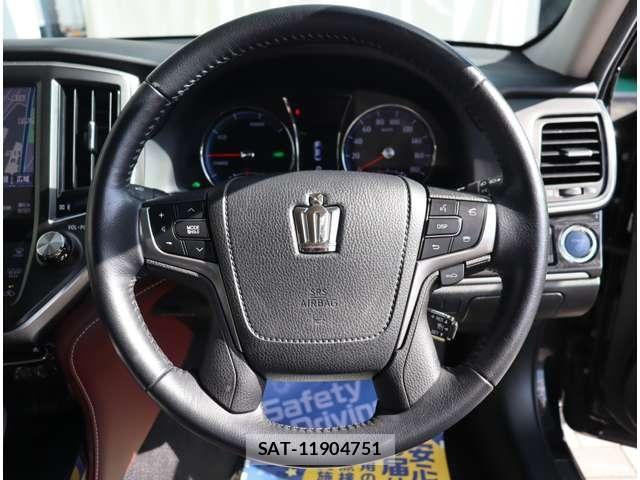 Toyota CROWN SEDAN 2015-06 8313869-17