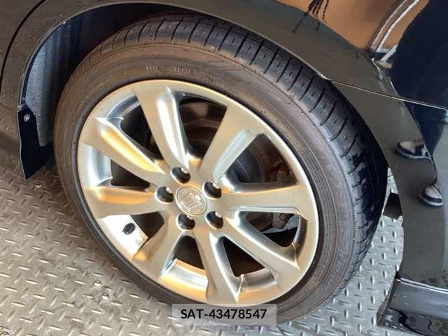 Toyota CROWN SEDAN 2010-01 8313880-11