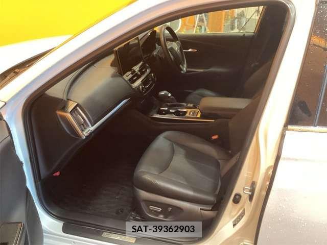 Toyota CROWN SEDAN 2021-01 8313861-14