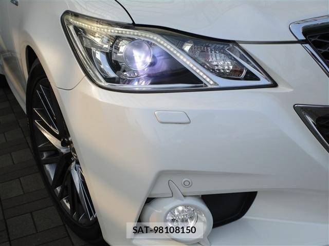 Toyota CROWN SEDAN 2013-08 8313873-19