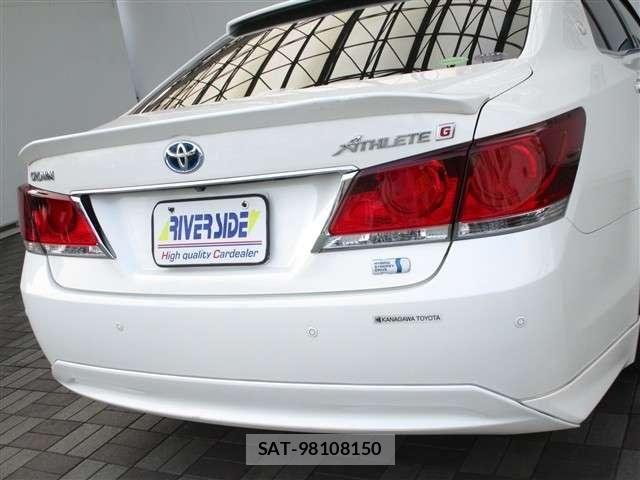 Toyota CROWN SEDAN 2013-08 8313873-26