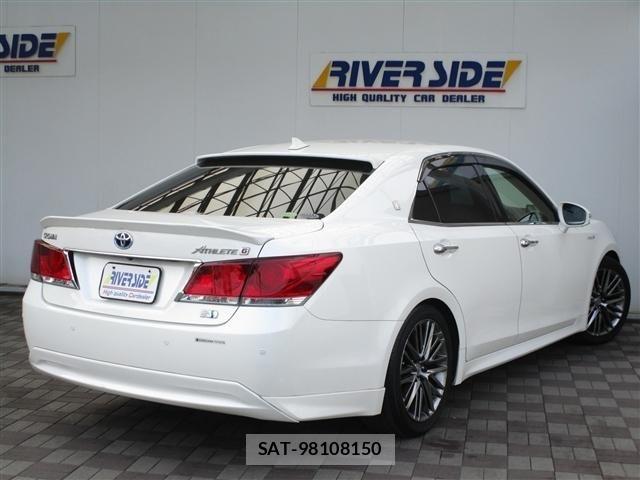 Toyota CROWN SEDAN 2013-08 8313873-5