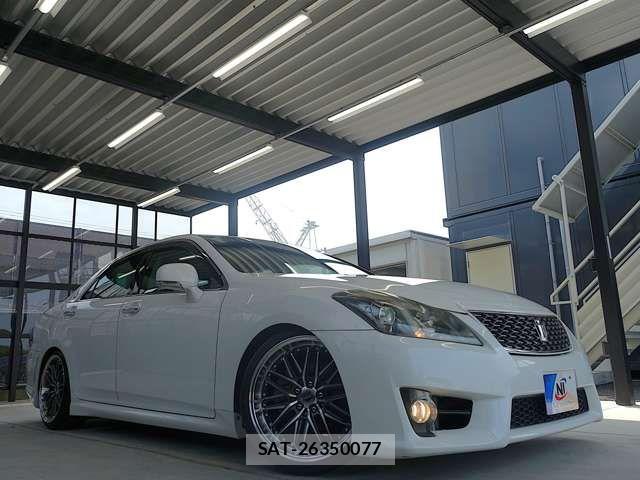 Toyota CROWN SEDAN 2010-12 8313878-11