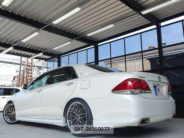 Toyota CROWN SEDAN 2010-12 8313878-14