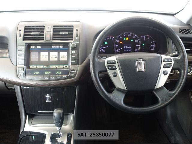 Toyota CROWN SEDAN 2010-12 8313878-19