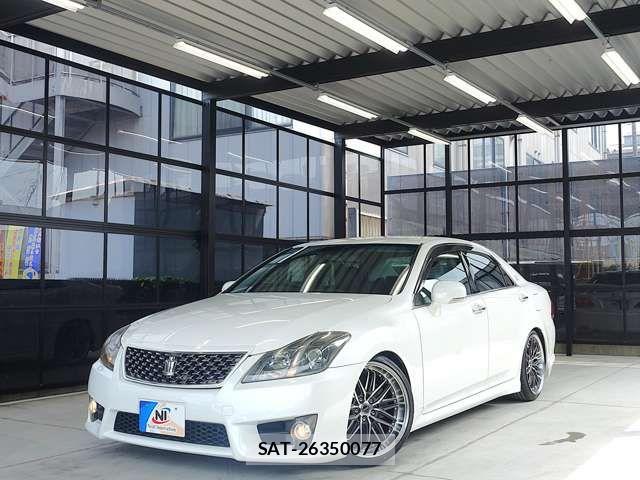 Toyota CROWN SEDAN 2010-12 8313878-2
