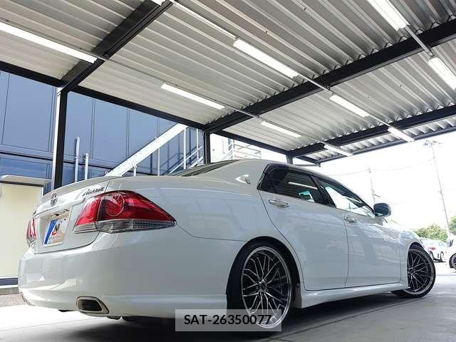 Toyota CROWN SEDAN 2010-12 8313878-6