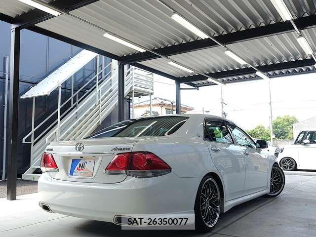 Toyota CROWN SEDAN 2010-12 8313878-8