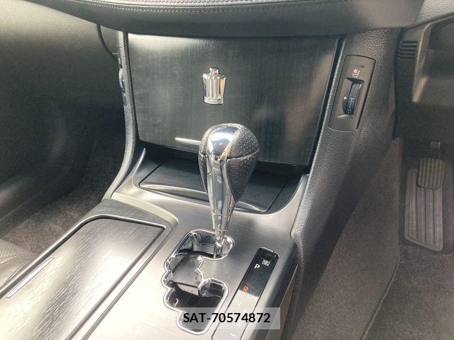 Toyota CROWN SEDAN 2008-02 8313886-19