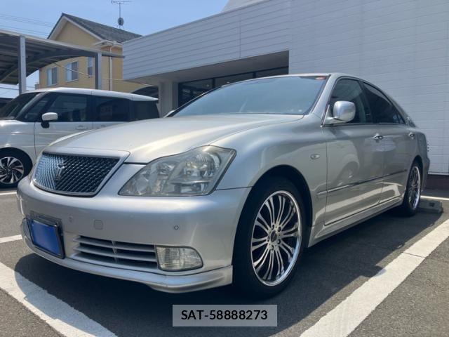 Toyota CROWN SEDAN 2004-06 8313903-0