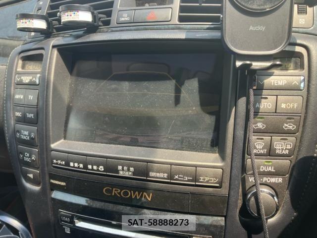 Toyota CROWN SEDAN 2004-06 8313903-15