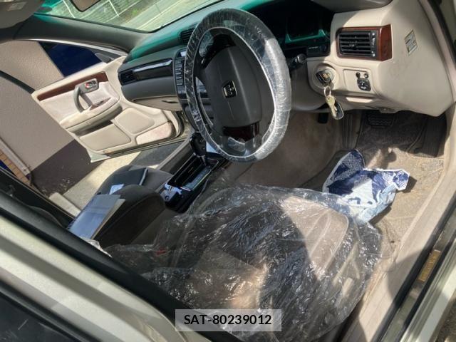Toyota CROWN SEDAN 2003-12 8313893-10