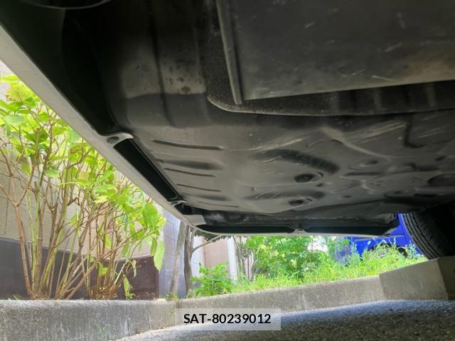 Toyota CROWN SEDAN 2003-12 8313893-19