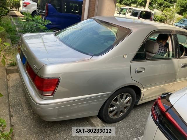 Toyota CROWN SEDAN 2003-12 8313893-3